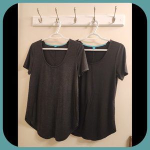 SWEETLEGS || Classic Short Sleeve Relaxed Fit Tees (SIZE S)
